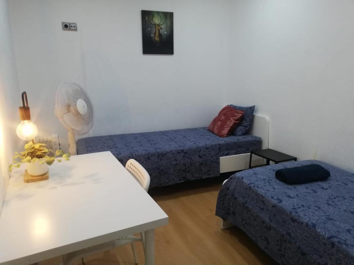 Habitacion Doble En Eixample Барселона Экстерьер фото